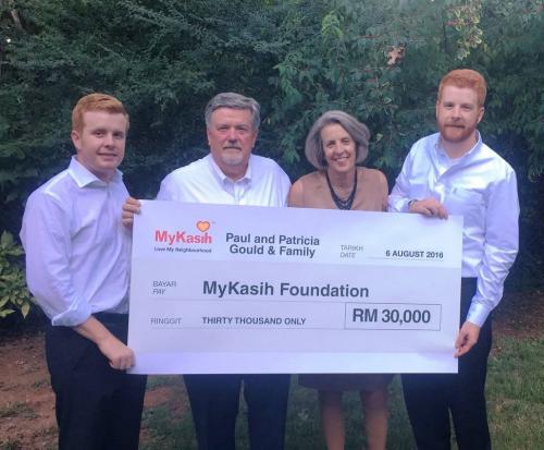 Golfers swing in aid of MyKasih